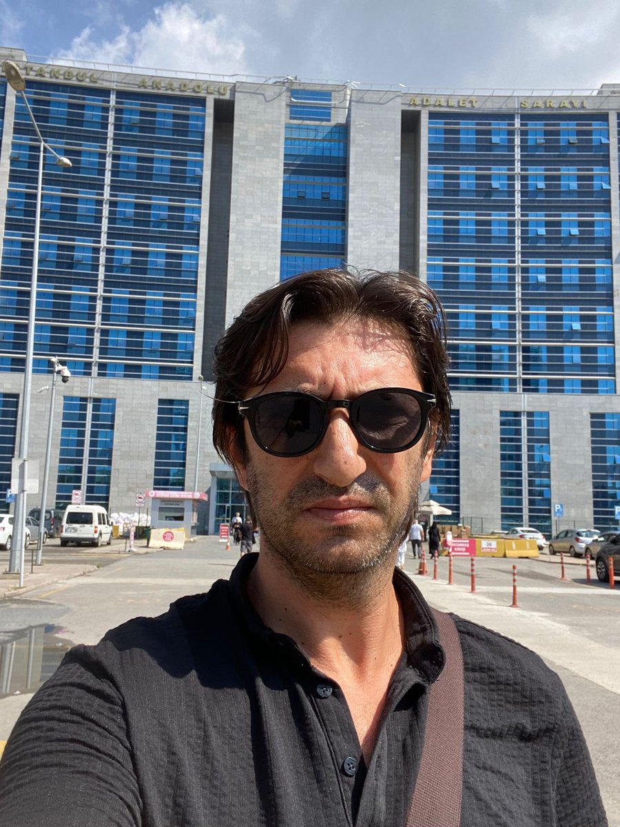 Ahlaksızca yapılan saldırı için <a href="/Murat5834ist/">Murat.</a> adlı mahluk bugün <a href="/aykutugurlu/">Aykut⚖️</a> tarafından savcılığa verilmiştir. 

Bittimi hayır aynı zamanda şahsım tarafından da savcılığa verilecektir haftaya izinli olduğum gün. 

Hiç kimse yaptığı ahlaksızlığın yanına kalacağını zannetmesin