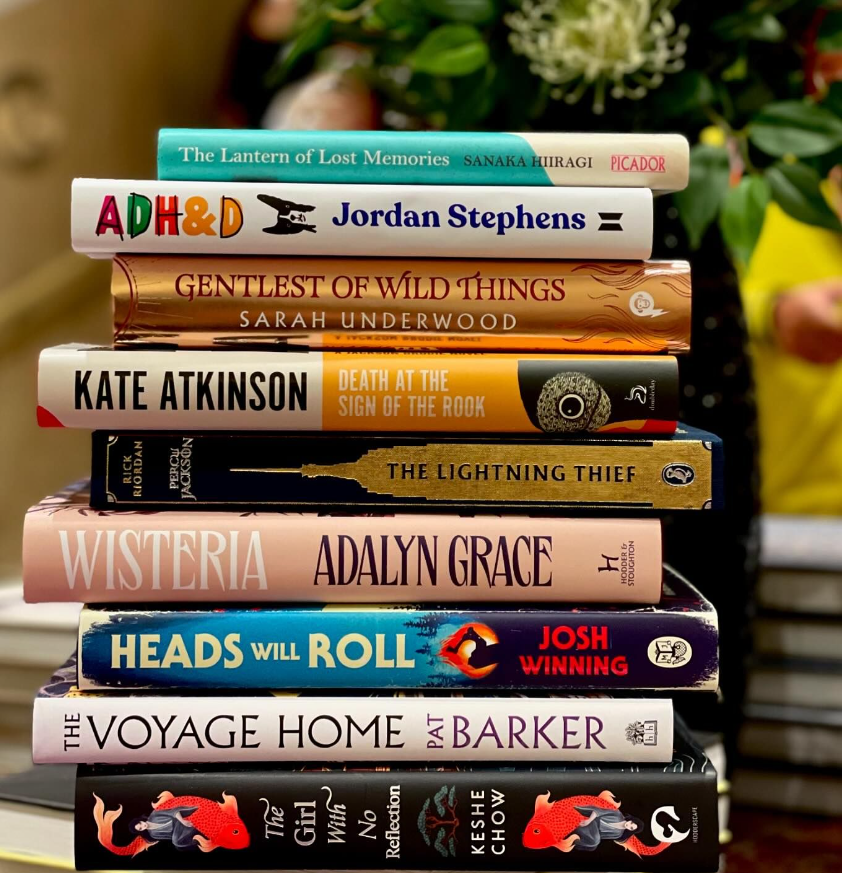 TheSpiresBarnet's tweet photo. Newest releases from @waterstones ๐ Which one would you pick? ๐
#books #bookrecommendations #newbooks #waterstones #spiresbarnet #waterstonesbarnet https://t.co/aBOiY7n76N
