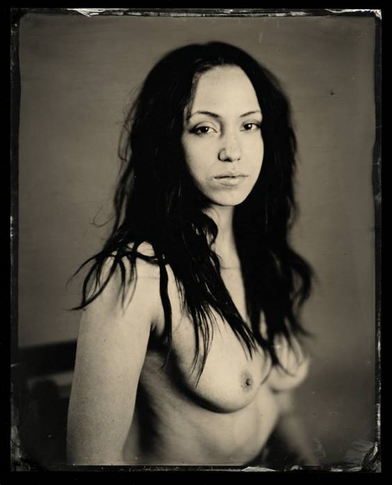 analog_fine_art's tweet photo. Untitled by Jody Ake
#photographyislife #portrait #analogfineartphoto #analogphotography #filmcamerasinternational #female #film #collodion #largeformat #fineart #exposure #fineartphotography #collodionprocess #photography #8x10 #analoguepeople #filmphotography #ambrotype #people https://t.co/utmH9Y1y7S