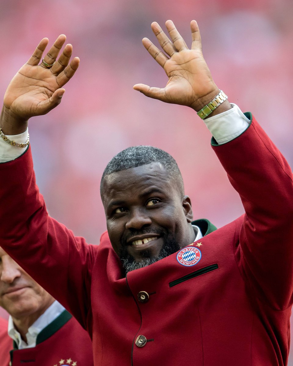 𝑳𝒆𝒈𝒆𝒏𝒅𝒔 𝑳𝒊𝒗𝒆 𝑭𝒐𝒓𝒆𝒗𝒆𝒓 🇬🇭🏆

Happy birthday, Sammy Kuffour! 🎉

#FCBayern #MiaSanMia