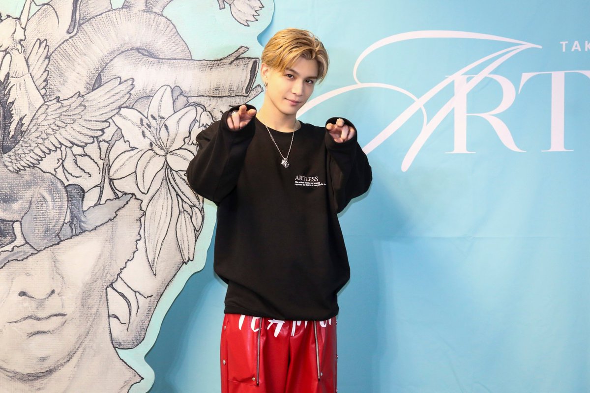 T_IWATA_EX_3JSB's tweet photo. LIVE DVD&amp;Blu-ray店着日！！
宜しくお願いします🫶🏻🩵
@BMG__official_  
#artless
#岩田剛典 https://t.co/o97y2XWgTD