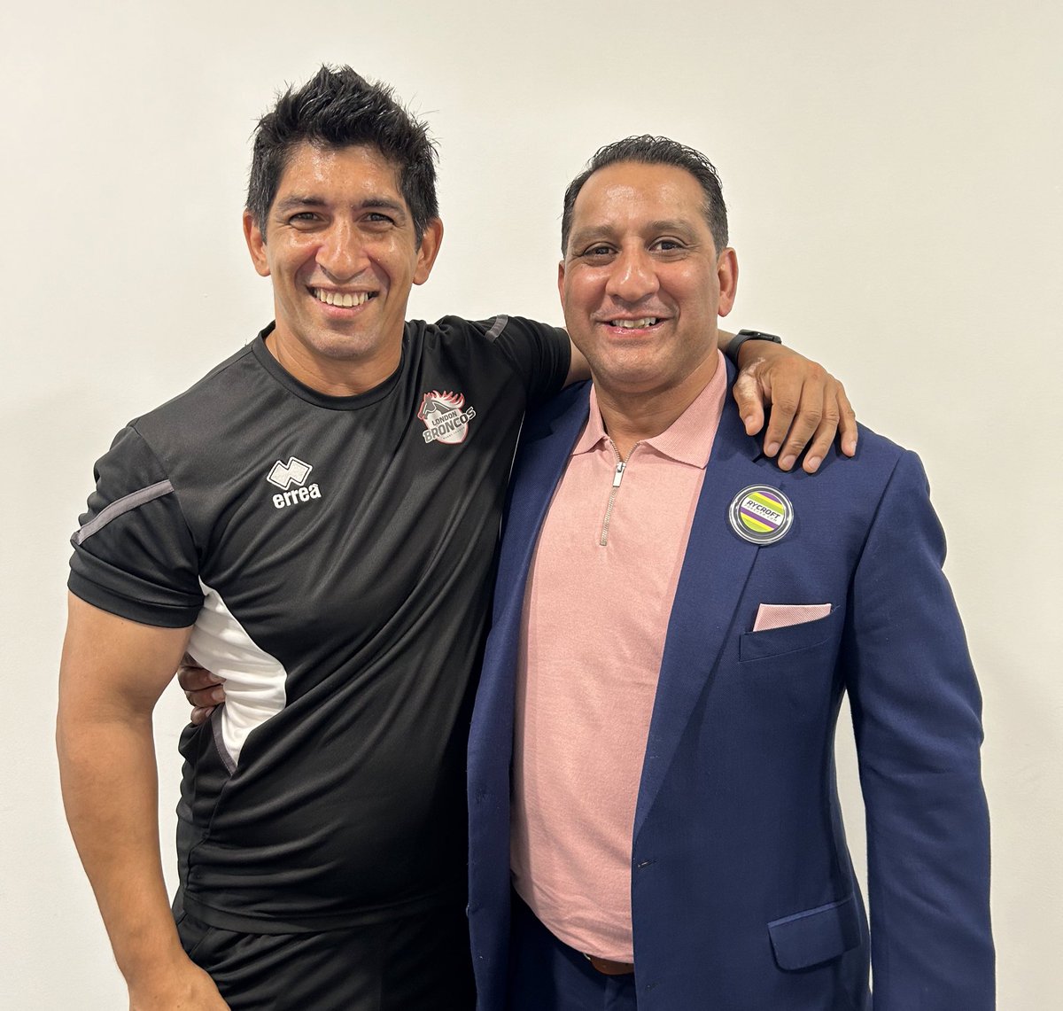 Fantastic to see my former teammate again <a href="/ikramofficial/">Dr Ikram Butt</a> the 1st Asian to play RL for England!

In RL we, as Asians are seriously under represented so as a youth to have him in front of me, showed that all things are possible. 

And what a player. Legend. 🏉🔥

#wearelondon🏉