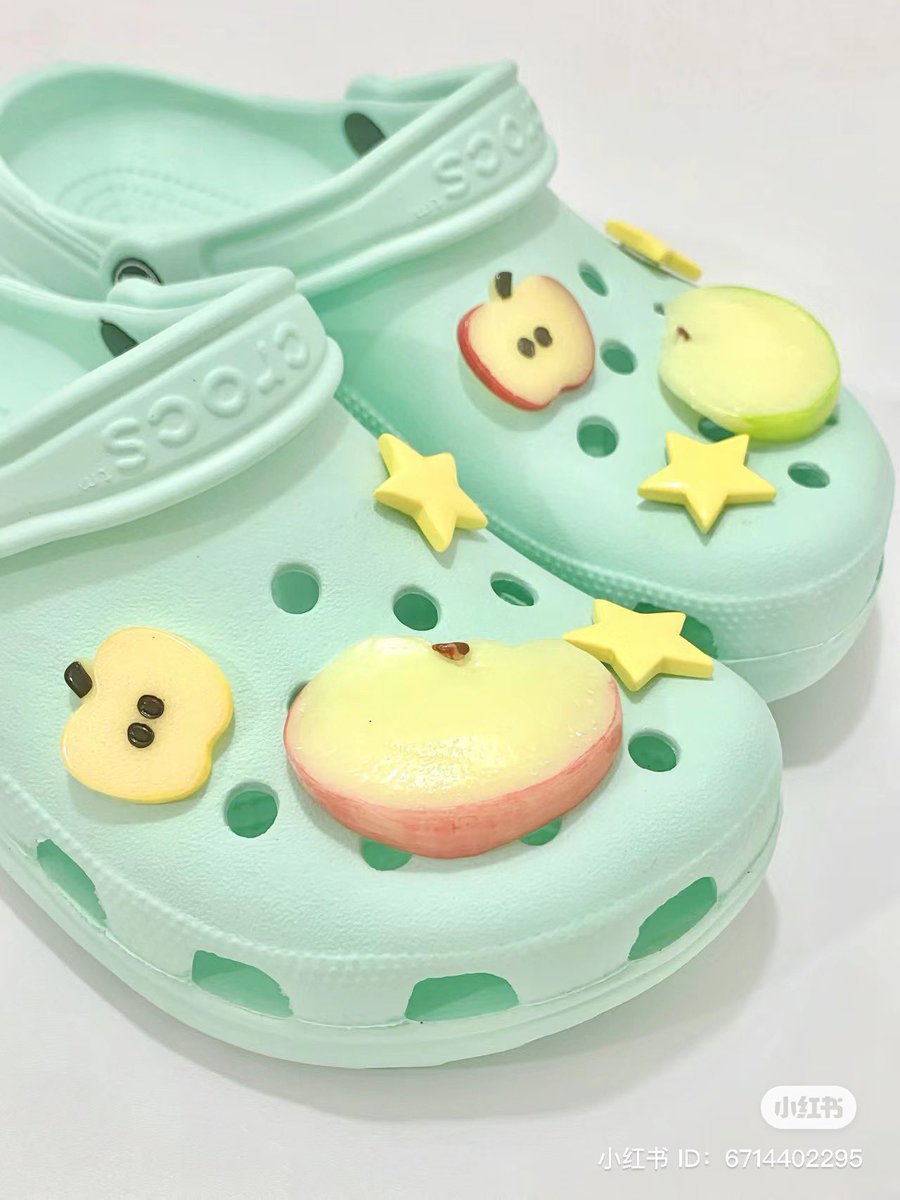 merryxthingsss's tweet image. พร้อมส่ง🍏 jibbitz ตัวติดรองเท้า 🍎 8 pieces 
＊apple set 219฿ ＊┈┈
＊ sea beach 200฿ ＊┈┈

ค่าส่ง 40
order via dm #mrryพร้อมส่ง
#ตัวติดรองเท้า #jibbitz #รองเท้าcrocs #ตัวติดรองเท้าcrocs