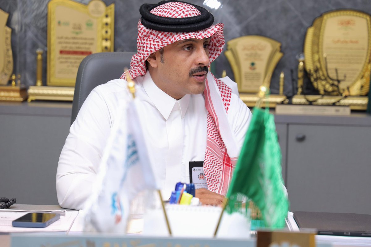 m_riyadk's tweet photo. 🗒️ | اجتماع 

رئيس البلدية أ. محمد النفيعي يستقبل مدير اداره الصحة السكانيه أ. سعد مدحل الحربي 
وتم مناقشة برنامج تقييم الاحتياجات الصحية المجتمعية التابعه للمحافظة .

#أمانة_منطقة_القصيم #بلدية_رياض_الخبراء https://t.co/wLZiMYU6Mb