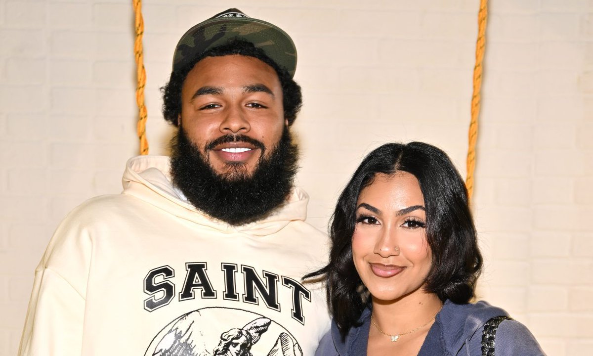 TrapGirlsEnt's tweet photo. Bride To Be? Fans Wonder If Queen Naija &amp; Clarence Are Engaged Following Their Mexico Getaway (VIDEO)  https://t.co/FGA2lPPvn1 https://t.co/maf6WHw0Xl