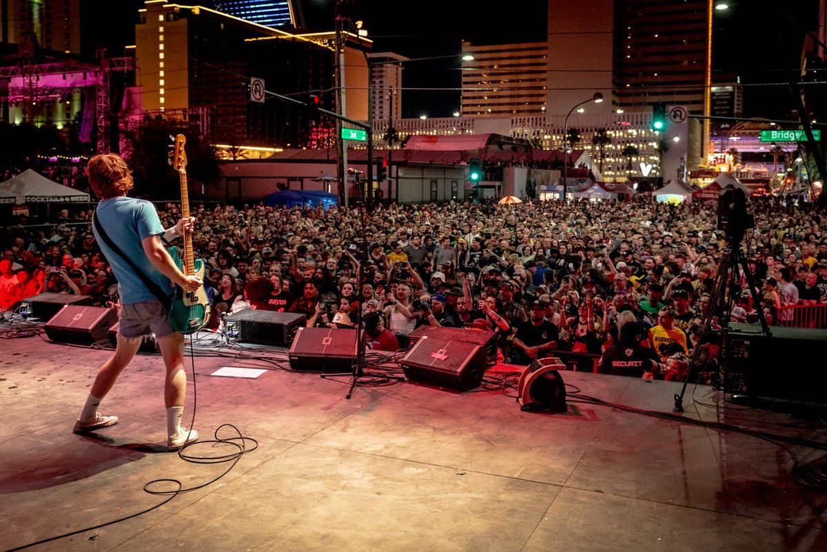 850ME's tweet image. Punk Rock Bowling announces 25th anniversary edition, founder Mark Stern is back dlvr.it/TCmL4M