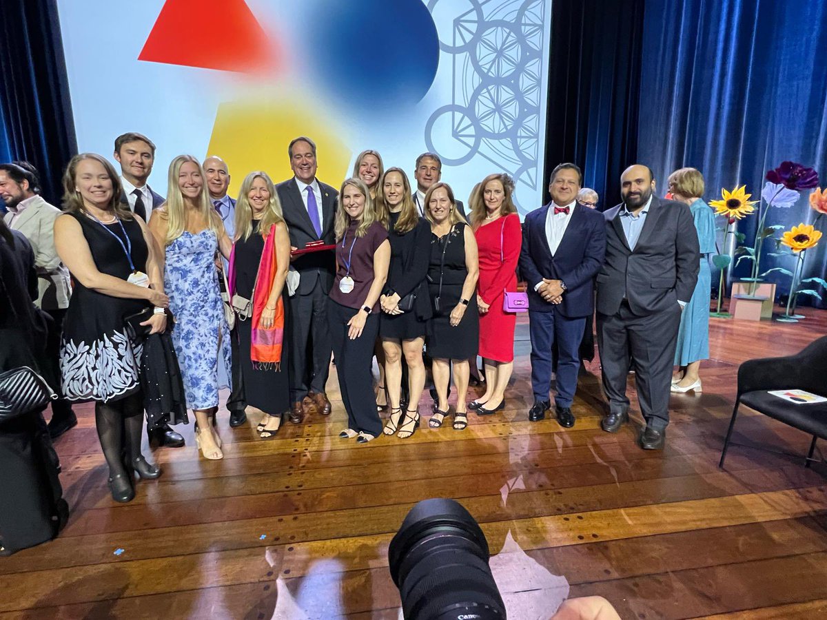 Beta Lab بيتا لاب (@betalabsa) on Twitter photo Congratulations Chad Mirkin <a href="/CHADNANO/">Chad A. Mirkin</a> for receiving the <a href="/KavliPrize/">The Kavli Prize</a> from the King Of Norway in #NanoScience with Robert Langer and Paul Alivisatos. Congratulations Chad Mirkin <a href="/CHADNANO/">Chad A. Mirkin</a> for receiving the <a href="/KavliPrize/">The Kavli Prize</a> from the King Of Norway in #NanoScience with Robert Langer and Paul Alivisatos.