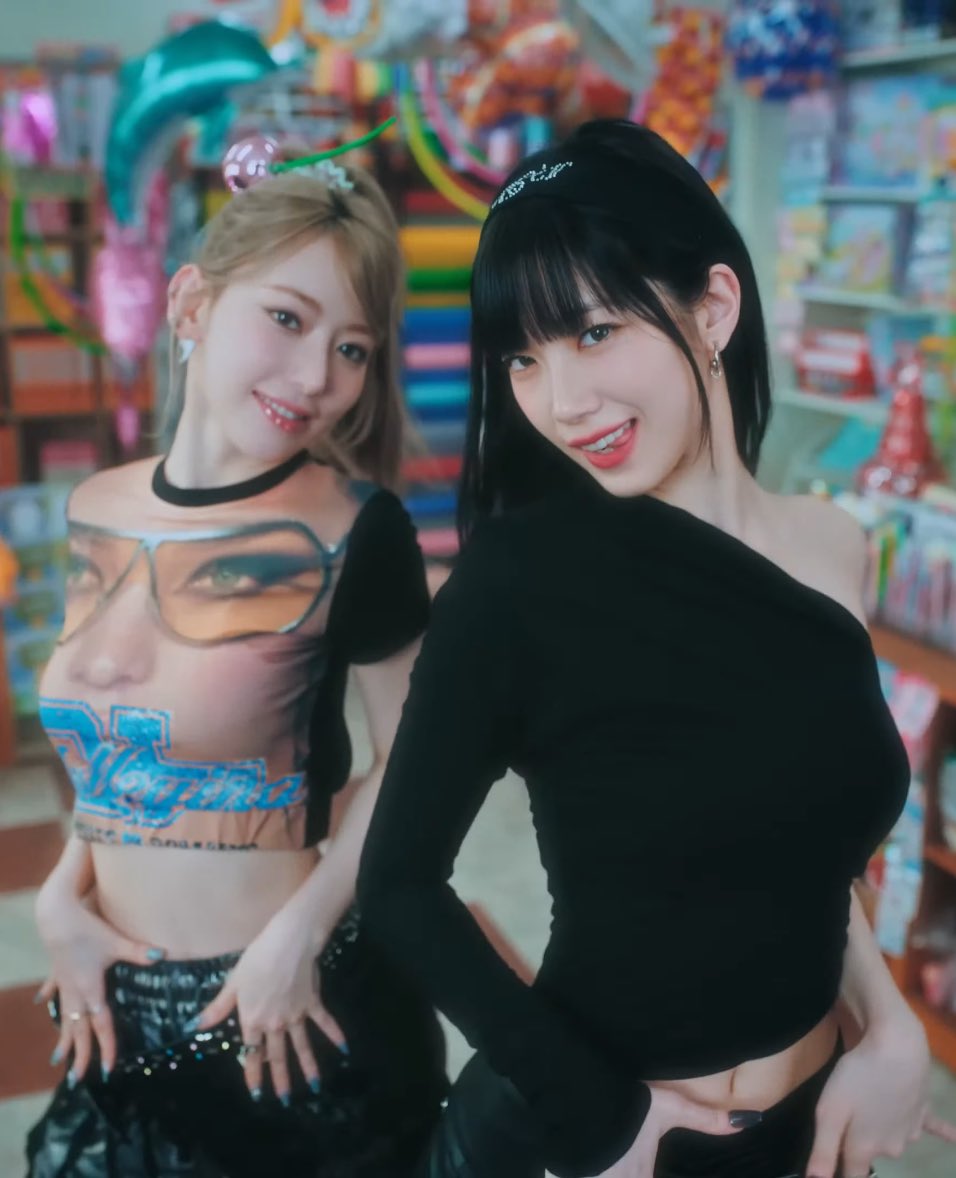 lesserafimpics_'s tweet image. THANK YOU JAPAN