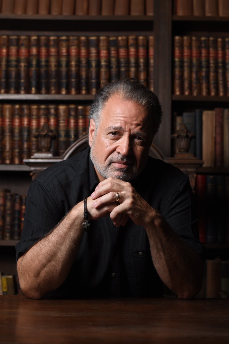 robertjmorgalo's tweet image. Stay Thirsty My Friend 🍺 #dosequis #upforwhatever #salud #cheers