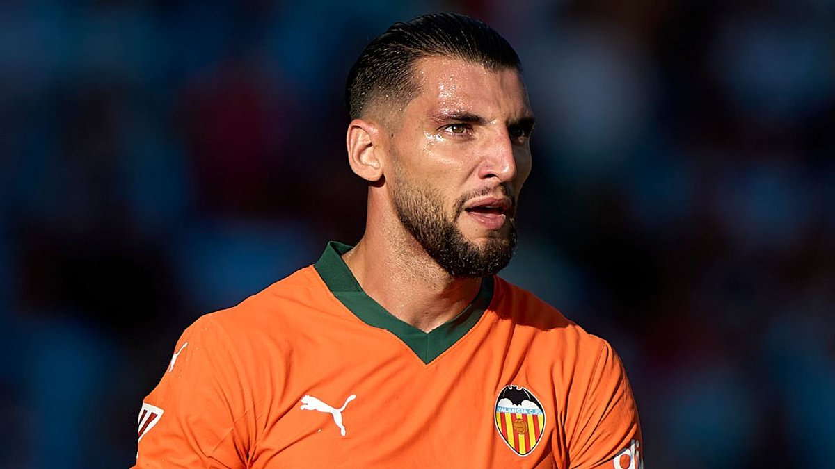 Valencia's Mir arrested for alleged sexual assault dlvr.it/TCmFP6