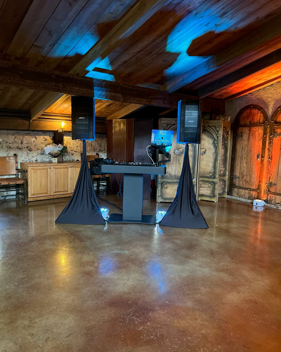 SCJ_Events's tweet photo. Set ups for DJ can enhance or blend into the vision that you build for your big day. Simple and stylish. Available in black or white. https://t.co/87Ow8kAmcr