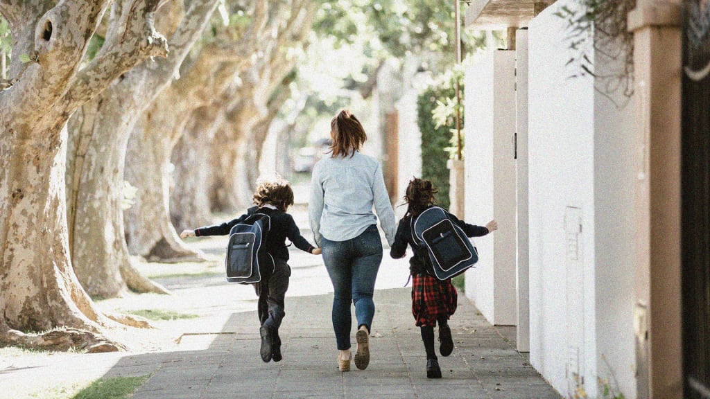 Comparingly's tweet image. 5 &apos;Back-to-School&apos; Questions to Ask Yourself in September Before Restarting Your Old Routine dlvr.it/TCmHrz