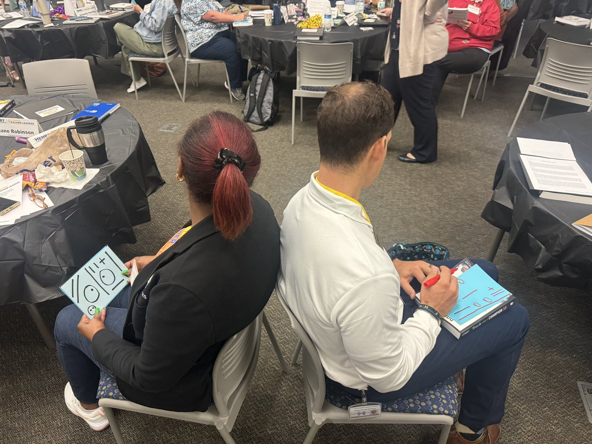 Robin Wilson tweet media