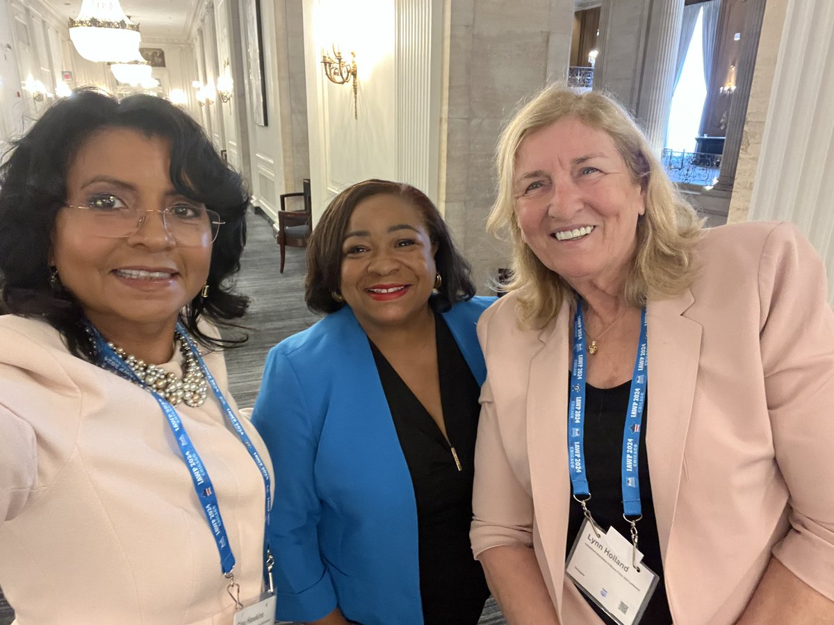 Georgia_GBI_Ret's tweet photo. From Barbados to Chicago @IAWP a little winded but worth it to celebrate women in policing from all around the world. #internationalpolicing #womeninpolicing #IAWP2024 #NOBLEinternational https://t.co/geStUsl0ef