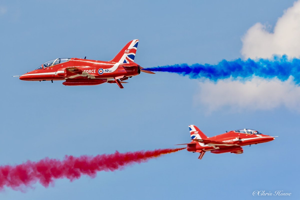 cjh3051's tweet photo. Opposition
#avgeek #aviation #aviationphotography #aircraft #airshow #airtattoo #baehawk #hawkt1 #canonaviation #liveforthestory #planespotting #photography #RIAT #redarrows #sigmauk #sigmaphoto #sharemysigma #teamcanon @RoyalAirForce @DefenceHQPress @BAESystemsAir @AINonline https://t.co/fSDOPBoJFQ