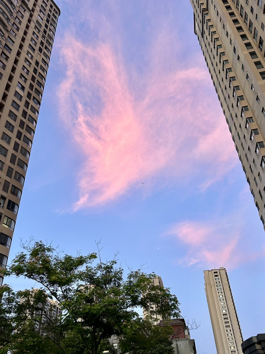 今日の空はハートだった。いい事がありますように〜