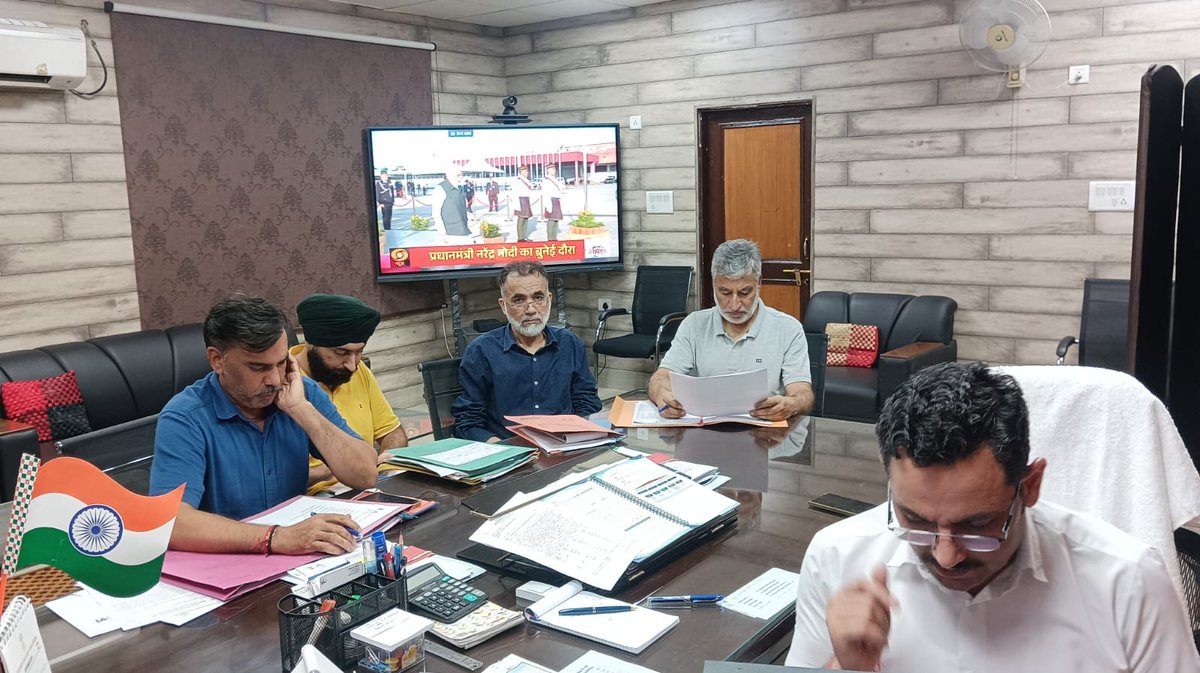 directorskilljk's tweet photo. Director, Skill Development J&amp;K chaired a meeting on 03.09.2024 with the HOIs of Government ITIs of Jammu Division to review the functioning of institutes . https://t.co/m3C5IosRgY