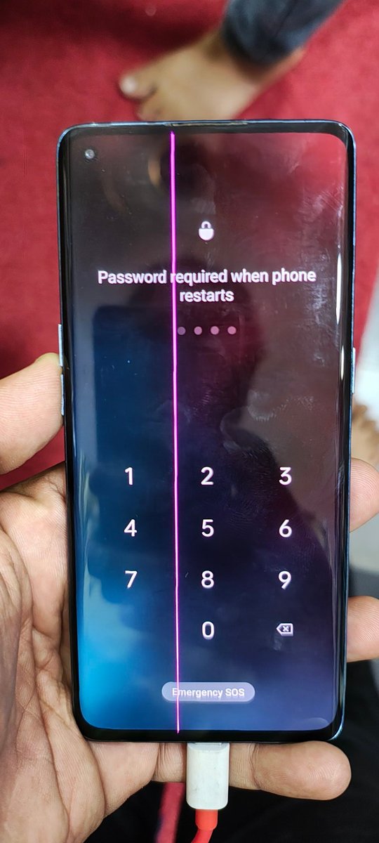 Anand143Ak's tweet photo. Oppo Reno 5 pro 1 year old phone after update pink line issue in phone oppo please resolved the problem 
@OPPOIndia @oppo https://t.co/6m0rwy7auf