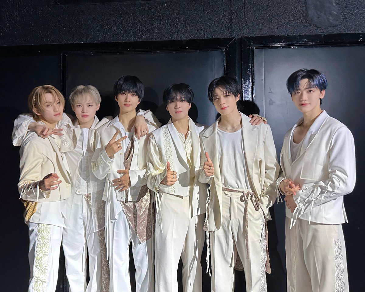NCTsmtown_DREAM's tweet photo. 브라질 시즈니💚 너무나도 잊지 못할 추억일 거 같아요 항상 보고 싶었는데 드디어 보게 돼서 너무 기뻤어요 진짜 웃는 모습이 너무 이쁘구 잘생겼더라구요 진심으로 즐기는 모습이 너무 이뻐서 감동이었어요 너무나 소중한 추억 선물해 줘서 고맙고 꼭 얼른 브라질 시즈니💚 다시 보러 금방 올게요옹 LOVE U

Czennes do Brasil💚 Serão memórias inesquecíveis. Estávamos com muita saudade e ficamos felizes de finalmente rever vocês. O sorriso de vocês é tão bonito. Ficamos emocionados de ver como estavam lindos e lindas aproveitando o momento. Muito obrigado por nos presentear essa memória preciosa e nos vemos logo Czennes do Brasil 💚 Voltaremos logo para rever vocês. Amamos vocês

#JAEMIN 
#NCTDREAM #THEDREAMSHOW3
#NCTDREAM_THEDREAMSHOW3
#NCTDREAM_WORLDTOUR
#NCTDREAM_THEDREAMSHOW3_SÃOPAULO
#TDS3inSÃOPAULO