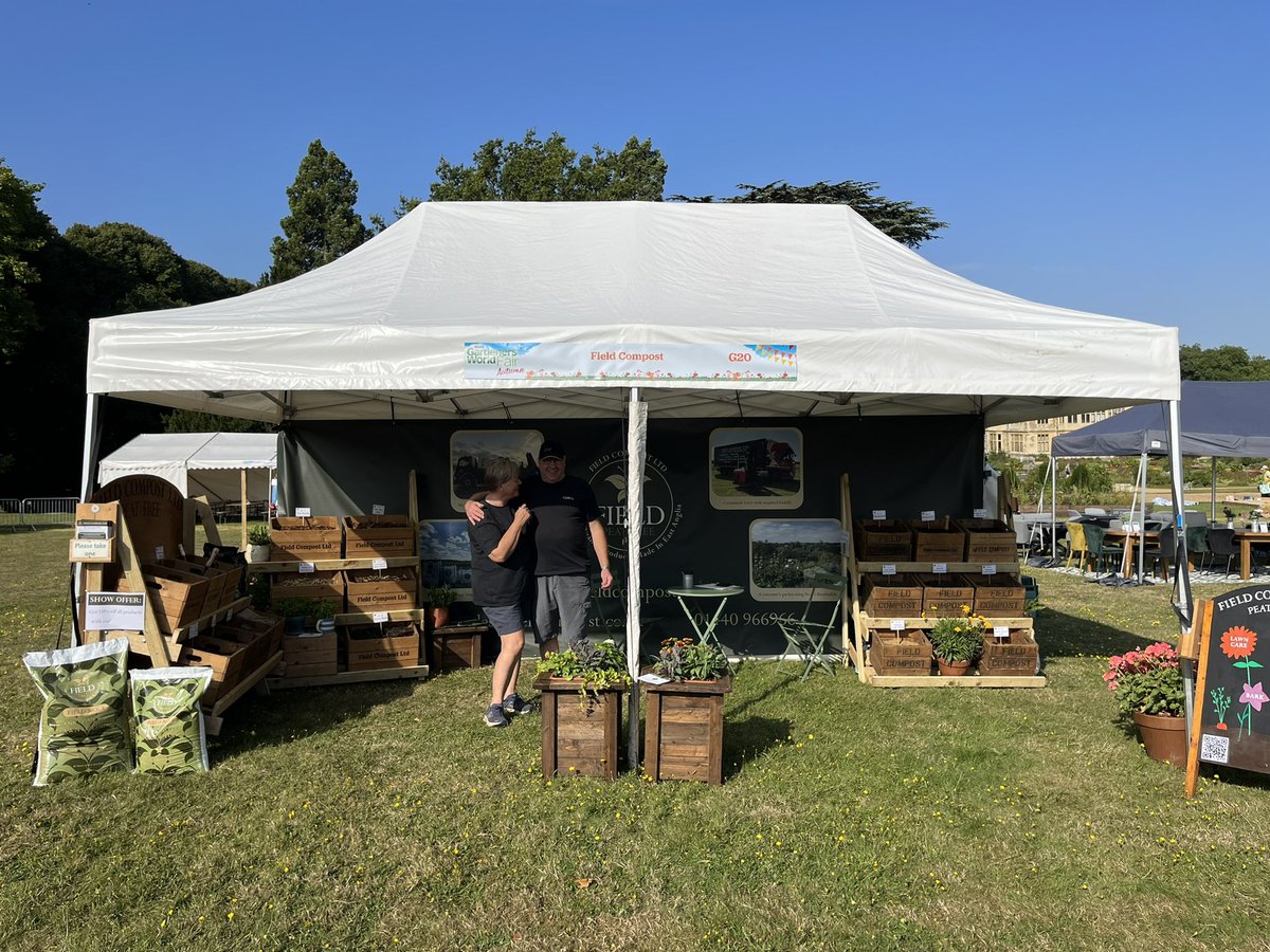 FieldCompostLtd's tweet photo. We had a lovely weekend at the @GWandShows Autumn Fair at Audley End House and Gardens! It was lovely meeting our customers and potential ones! 🪴

For the show, we upgraded our show stand with a larger banner, new shelves and updated pavement board. 
#bbcgwaf #autumnfair https://t.co/WnFLapzFOT