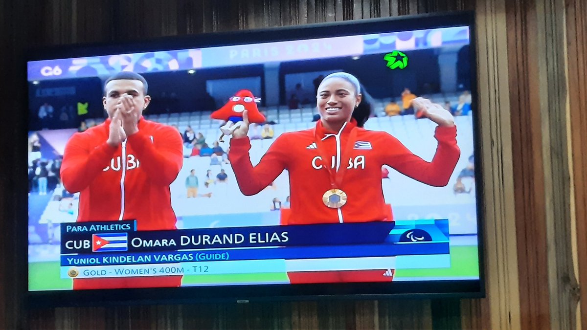 BeatrizJUrrutia's tweet image. Omara, de #CubaInspira, Omara de #SantiagoDeCuba.  Tu humildad, te hace grande, Felicidades mi niña santiaguera, cuanto orgullo por esta tierra.