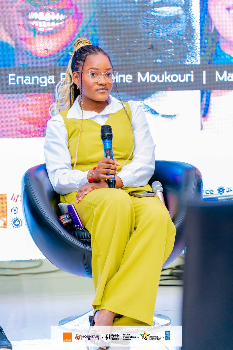 FynSimi's tweet image. Creativity for cultural exploits. At the just concluded Buea innovation week by  @DenzelMedia @mountainhubb @UNDP. Thank you for having me. Let’s rekindle the importance of our culture, the importance of sticking to our roots and using these to promote our Nation Cameroon🇨🇲 .