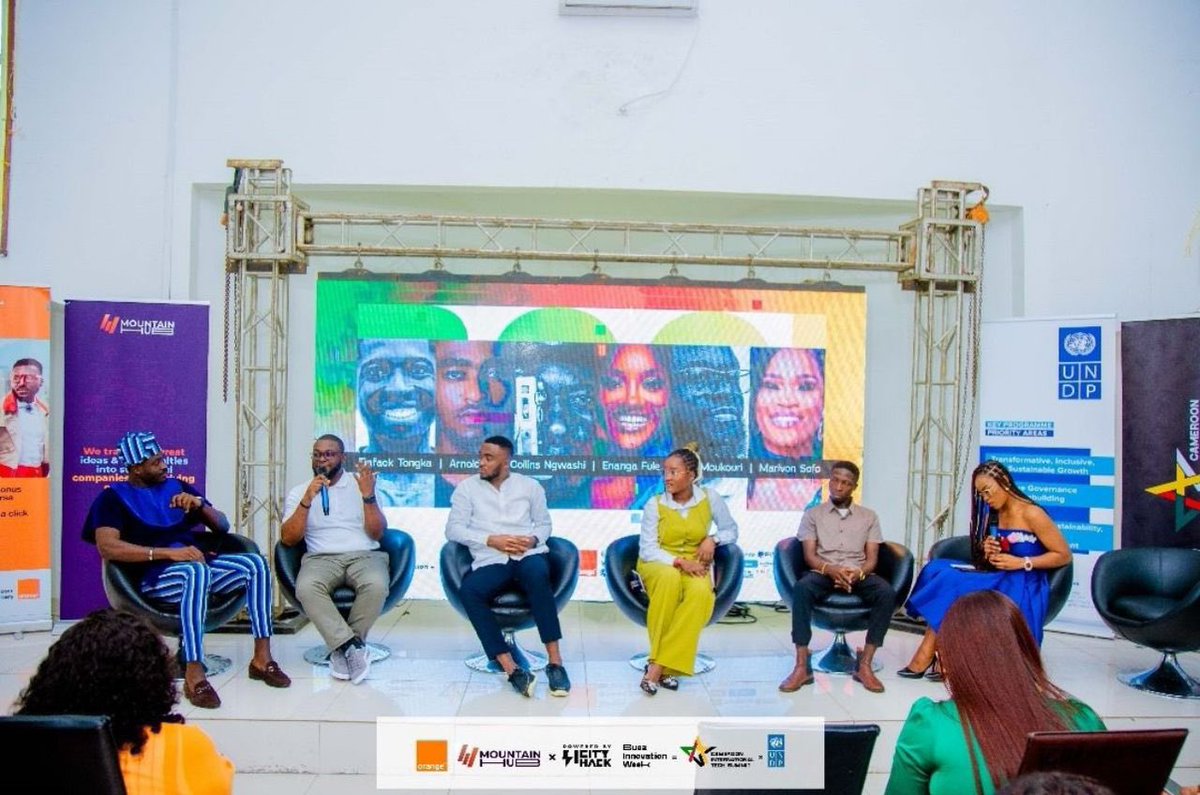 FynSimi's tweet image. Creativity for cultural exploits. At the just concluded Buea innovation week by  @DenzelMedia @mountainhubb @UNDP. Thank you for having me. Let’s rekindle the importance of our culture, the importance of sticking to our roots and using these to promote our Nation Cameroon🇨🇲 .