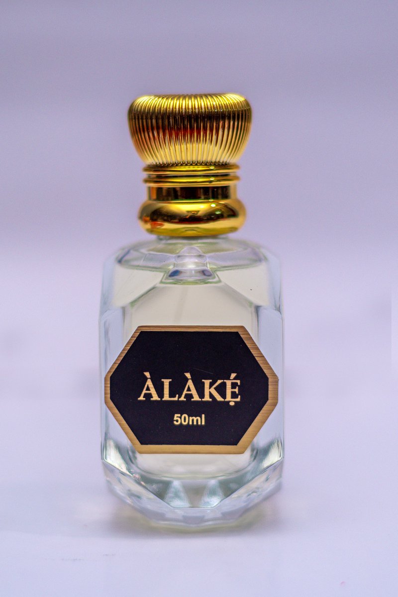 omoobacreations's tweet photo. Introducing Àlàkẹ́: The Essence of Elegance🌸

shop now at https://t.co/GWkN663XBn https://t.co/bzxgxEIfvc