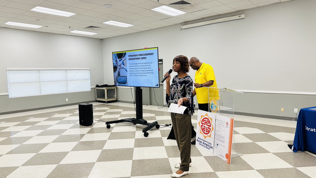 mdcspd's tweet image. On 8/30/24, SPD hosted a vendor workshop with Miami-Dade County's Asian American Advisory Board and @CityNMB to provide vendors with information on contracting opportunities with the County, the City and @MDCPSOEA. More than 40 local businesses attended the event.