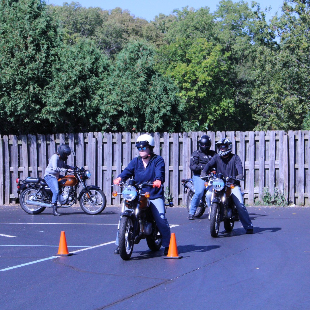 ridesafeindiana's tweet photo. Find a rider safety course near you at https://t.co/pz6aCvEiK2 and register today! #ridesafeindiana #ridercourse #safetycourse #motorcycle https://t.co/OxoFPgUWp8