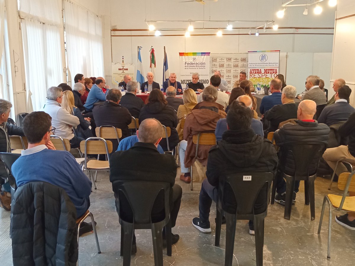 MutualesdeSF's tweet photo. Reunión mensual de Comision Directiva y Junta Fiscalizadora ampliada a directivos, Gerentes y profesionales de unas 15 Entidades de las localidades de Venado Tuerto, Elortondo, Villa Cañas, Santa Isabel, Chovet, Villada y Colon (BA). 
¡Agradecemos a todos por participar! https://t.co/l5ToPdCdxx
