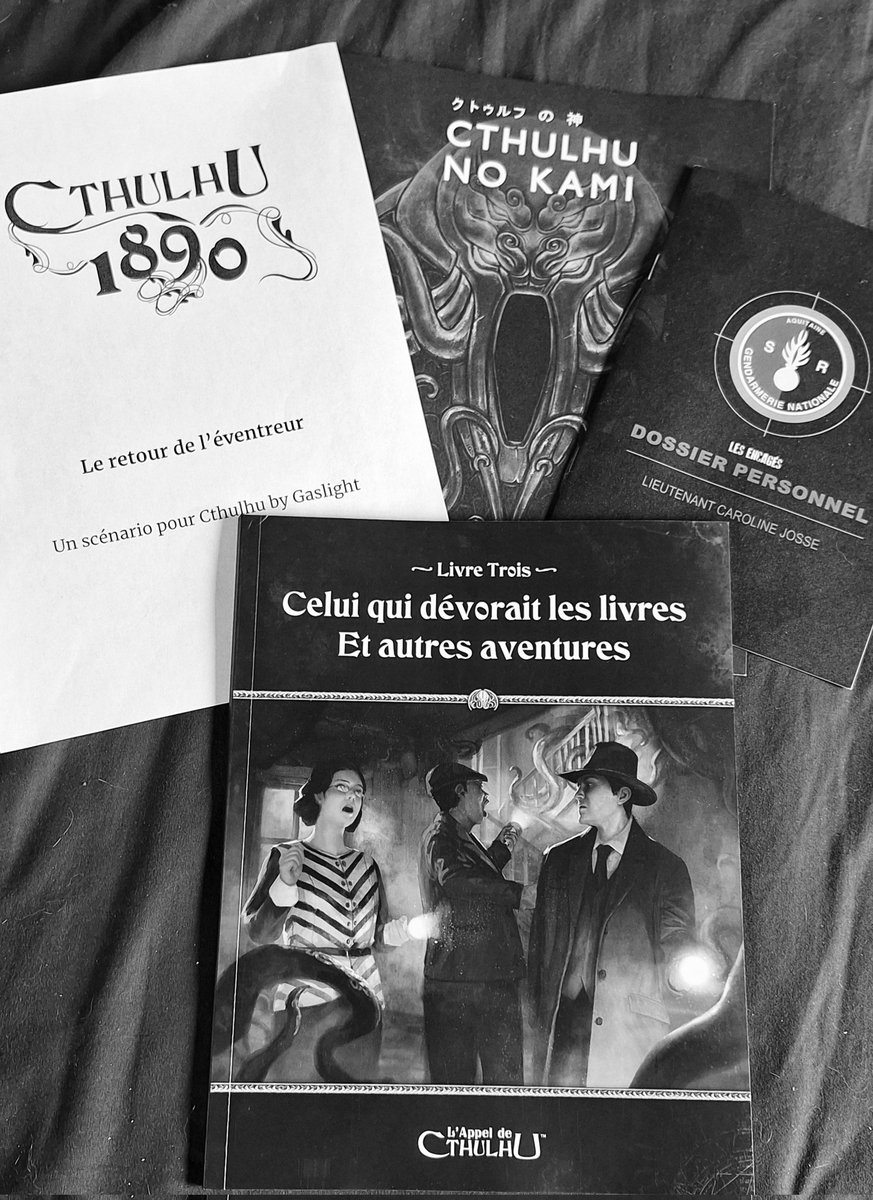 dheuxjdr's tweet photo. Rentrée rollistique 😀 et on commence ce vendredi avec cthulhu no kami. #jdr 
Beaucoup de #cthulhu  pour cette année. https://t.co/4Rlnc99Ybn