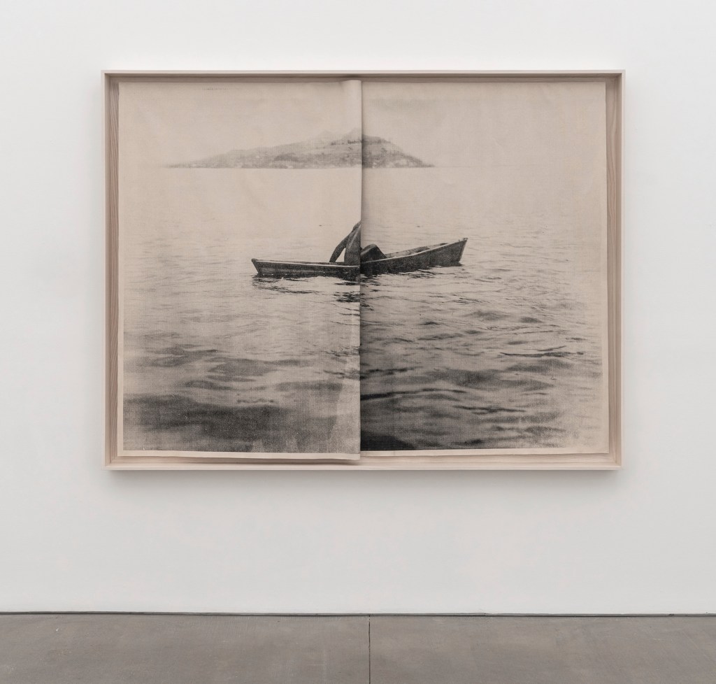 Artist-Surfer Simon Benjamin Explores How Black People Relate to the Sea dlvr.it/TClnGb