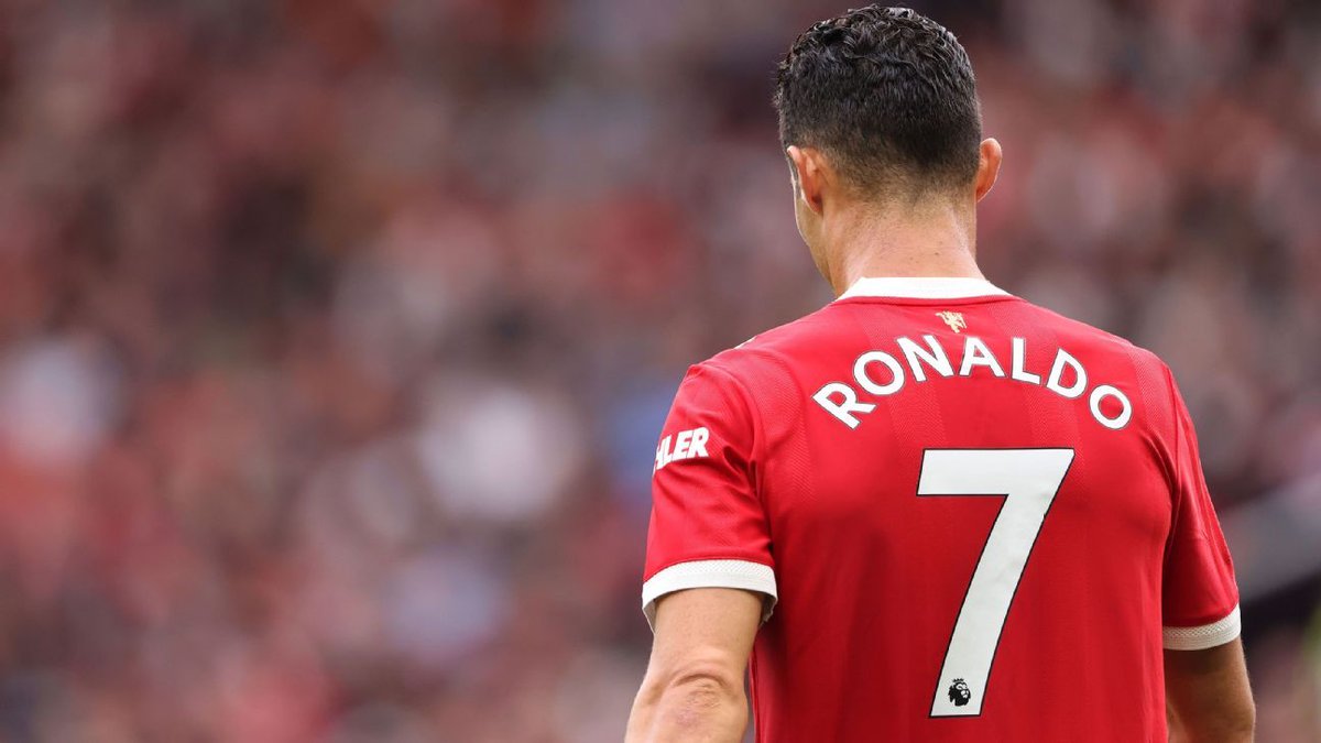 How Sterling, Osimhen lost their shirt number and Ronaldo took back No. 7 at Man United dlvr.it/TClnMP