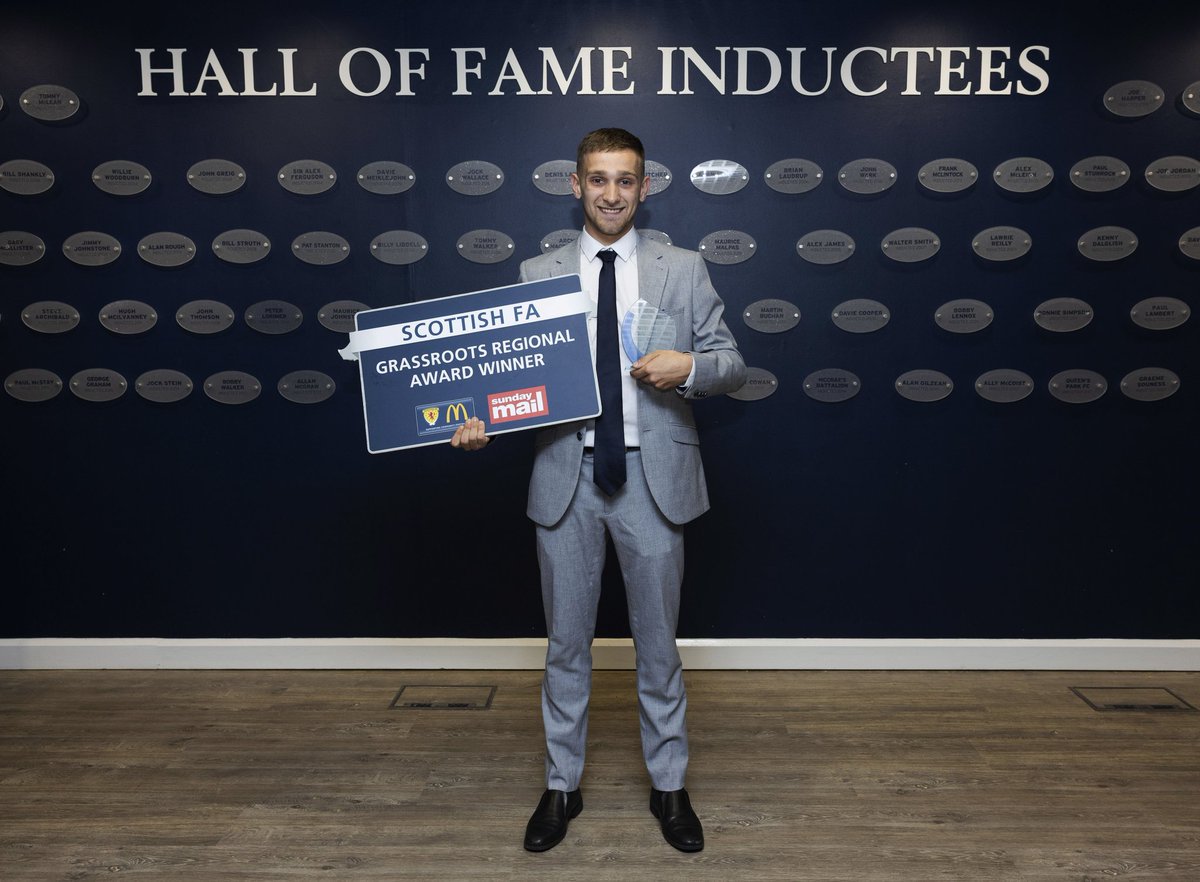 Coach Liam tweet media