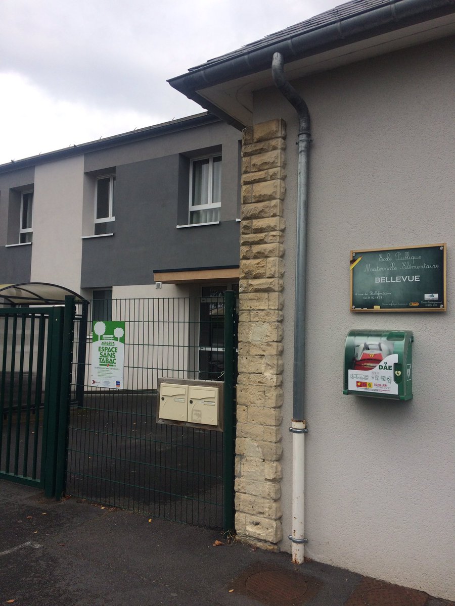 ASebok1's tweet photo. Après la visite de l’école Reine Mathilde et d’Argouges, visite aujourd’hui des écoles de Subles et Bellevue. Des équipes et des élèves enthousiastes de reprendre le chemin de la classe. Une rentrée sereine pour tous #Bayeux @Dsden14 https://t.co/DMWEUfAw9r