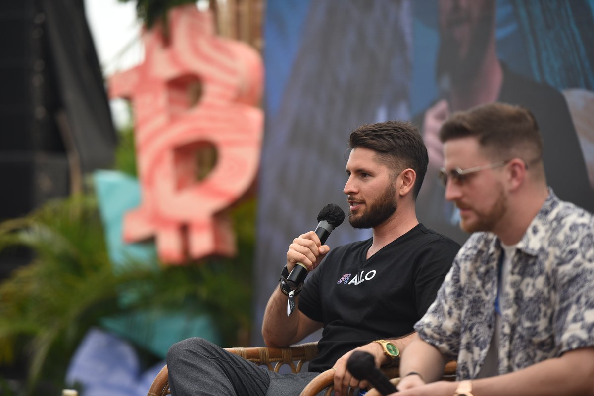 ALLO (@allo_xyz) on Twitter photo Watch Allo Founder & CEO, <a href="/kadvani/">Kingsley Advani</a> sharing insights on the topic of “Tokenizing Reality: Real World Assets Redefining DeFi Yields” at <a href="/CoinfestAsia/">Coinfest Asia</a> 2024.
Full video - youtube.com/watch?v=HkT8IW… Watch Allo Founder & CEO, <a href="/kadvani/">Kingsley Advani</a> sharing insights on the topic of “Tokenizing Reality: Real World Assets Redefining DeFi Yields” at <a href="/CoinfestAsia/">Coinfest Asia</a> 2024.
Full video - youtube.com/watch?v=HkT8IW…