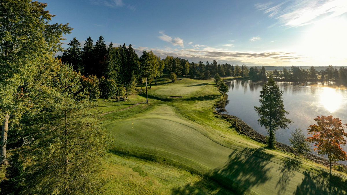 Located just 30 km west of Helsinki centre, Kirkkonummi is an interesting destination packed with fascinating cultural sites and nature attractions, an ideal day trip for all where there’s plenty to see and do: discoveringfinland.com/blog/nature-ex…