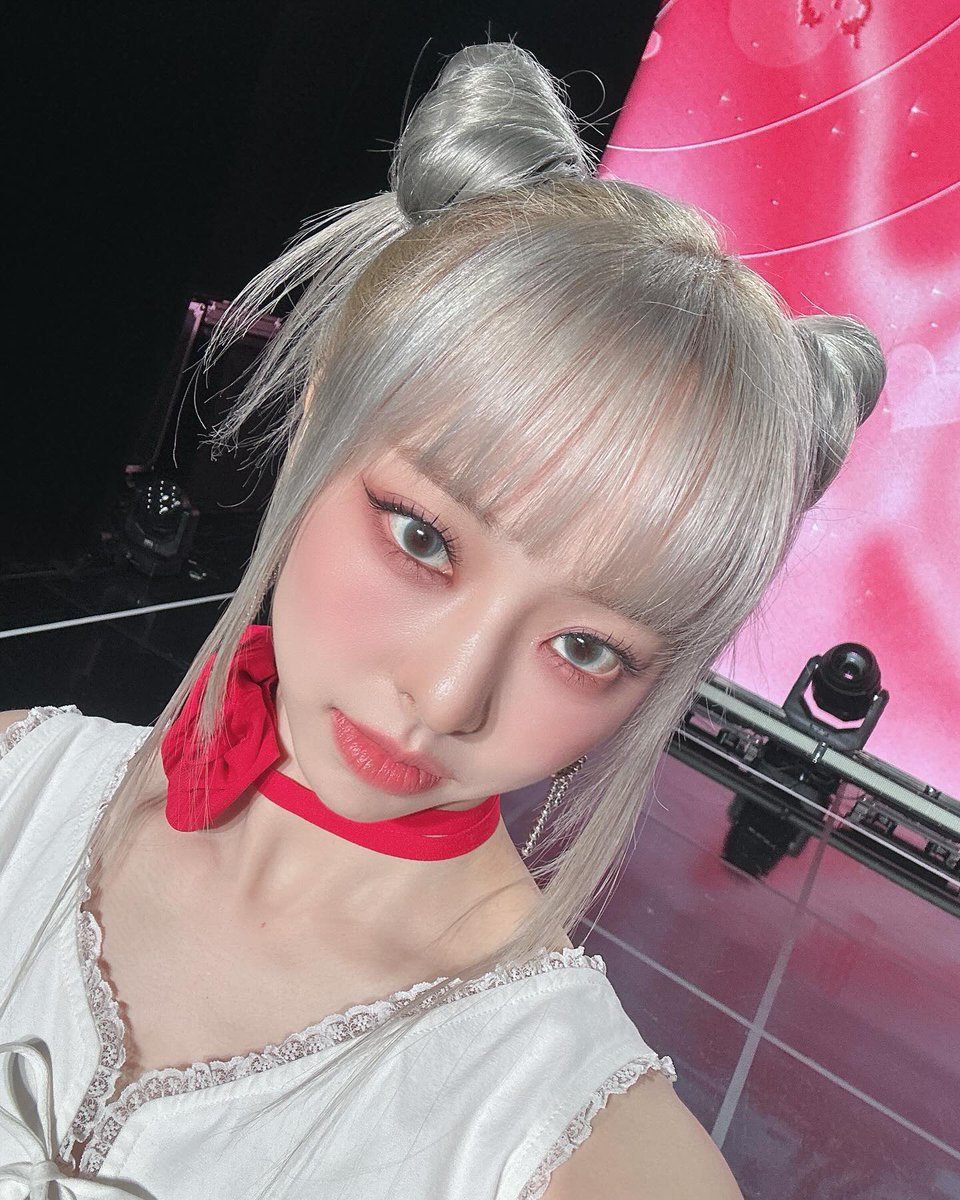 비탑 tweet media