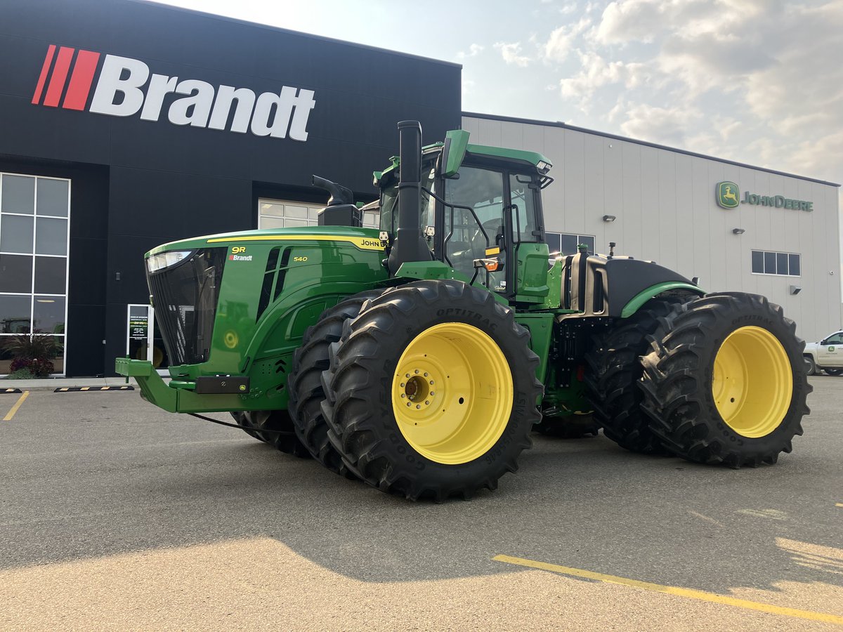 Brandt_AG's tweet photo. After the holiday weekend, it's time to get back to work with this helpful like-new 2023 John Deere 9R 540 on #TractorTuesday. Take a closer look here: https://t.co/17xoG2COEd
#BrandtUsedEquipment #BrandtUsed #BrandtAg #UsedAg #BrandtAgriculture #JohnDeere #JohnDeere9R https://t.co/LPj8d1c2im