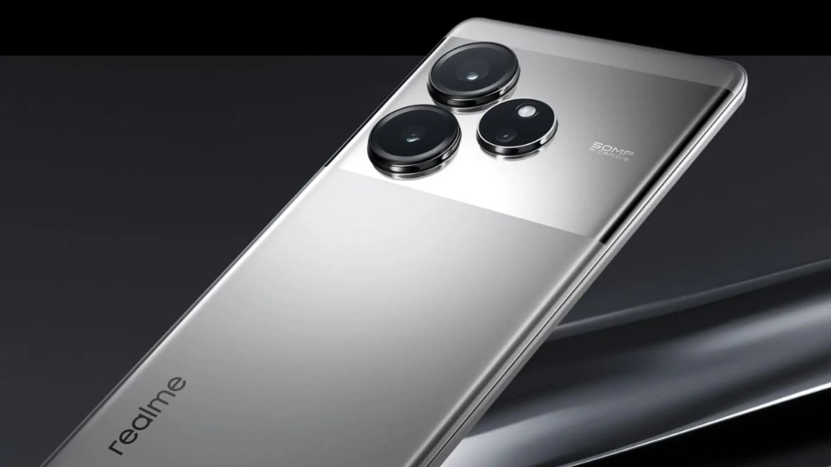squaresocialm's tweet photo. Adiós a las tomas borrosas o a los intrusos en tus fotos: descubre lo último de realme en IA para el móvil https://t.co/Z4gaV5VHYu https://t.co/lmawvI2vqc