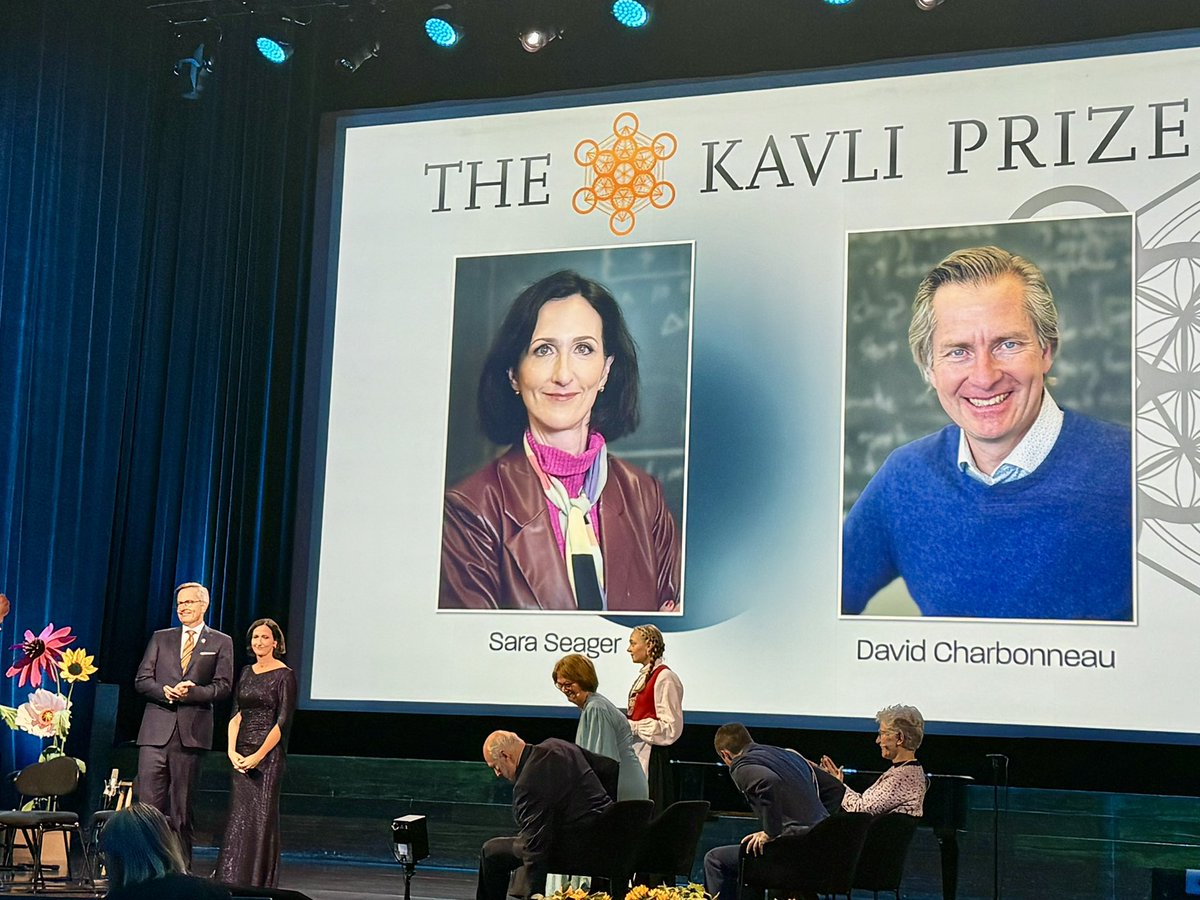 Kelsey Johnson ✨🔭🌎🍃 (@profkelsey) on Twitter photo 🎉Enormous congratulations to <a href="/ProfSaraSeager/">Sara Seager</a> and David Charbonneau on the very well-deserved <a href="/KavliPrize/">The Kavli Prize</a>! What an honor to be here to witness. 🎉 🎉Enormous congratulations to <a href="/ProfSaraSeager/">Sara Seager</a> and David Charbonneau on the very well-deserved <a href="/KavliPrize/">The Kavli Prize</a>! What an honor to be here to witness. 🎉
