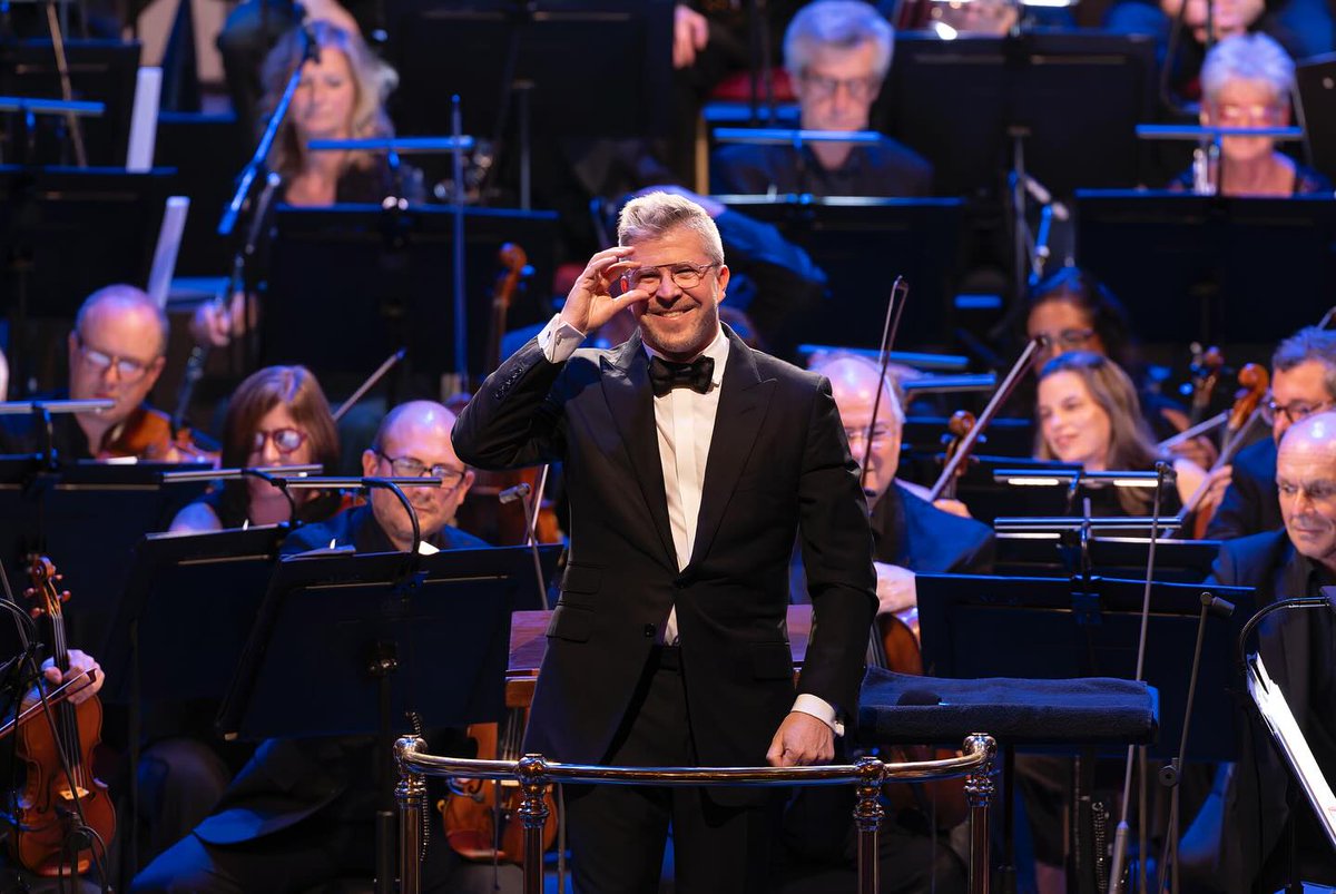 bbcproms's tweet image. Last night&apos;s Prom marked 100 years since the birth of legendary film composer Henry Mancini. 

Thank you to all artists including conductor @eoutwater &amp;amp; @BBCCO, presenter Mel Giedroyc, @OliverTompsett &amp;amp; @1RachelJohn, and Henry Mancini’s daughter Monica, who sang ‘Moon River’.