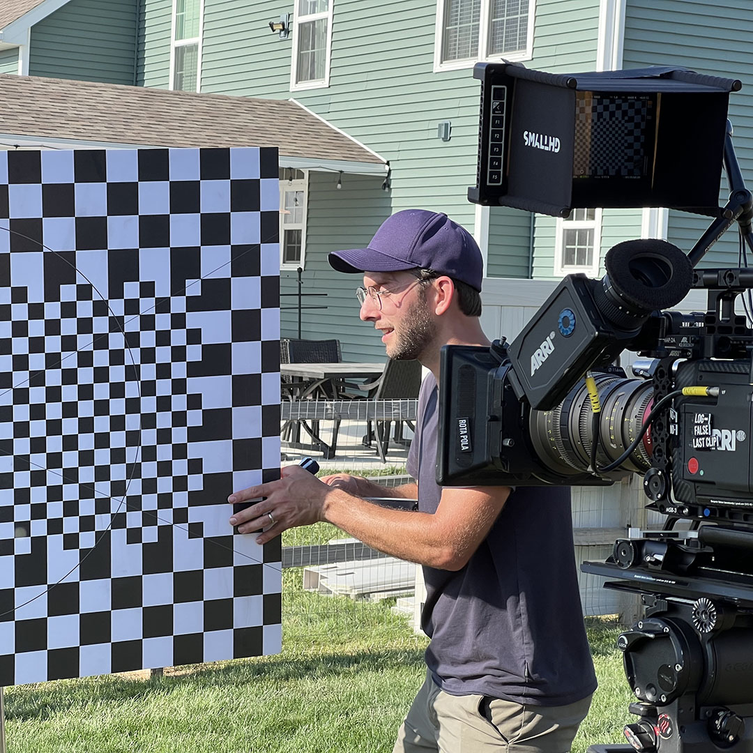 Come see a wild Kevin, in his natural habitat. Scurrying around, looking for macbeth charts and cozying up to a nice lens grid. Simply amazing.

Thanks Semaphore for the partnership.

 #LensGrid #MacbethCharts #OutdoorAdventures