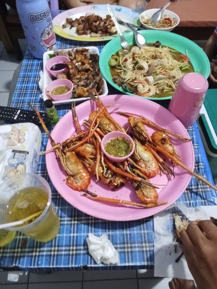 รถซื้อแกง มันจะแรงได้ยังใง อ้าวอะใรกันค๊าฟ คู่ใหนอยากมาร่วมมาได้คับ ยันเช้า พิกัดชะอำ