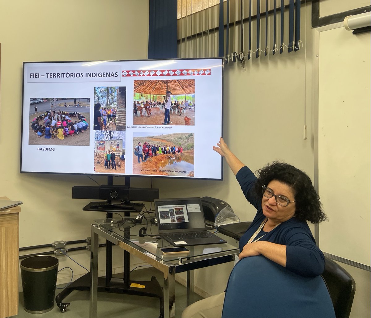 UniLeedsGlobal's tweet photo. Rounding off a week long scoping visit to @ufmg. Prof. Stephanie Dennison met researchers in Literature, Communication Studies and Education to build collaborations on Afro-Brazilian and indigenous cultures. 
@LCSLeeds @LeedsAHRI @UniLeedsCulture  @brBritish https://t.co/gCC8aMFWFZ