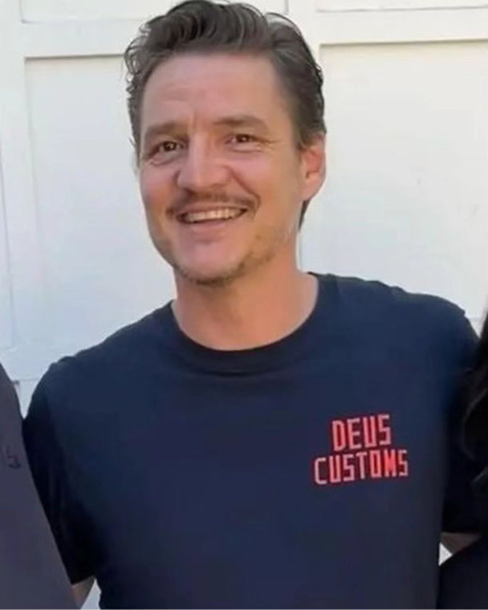 PedroPascalpage's tweet image. New/old ✨ foto de Pedro vía @craigwong ✨✨🇵🇹

#pedropascal #Fantastic4 #TheLastOfUs #joelmiller