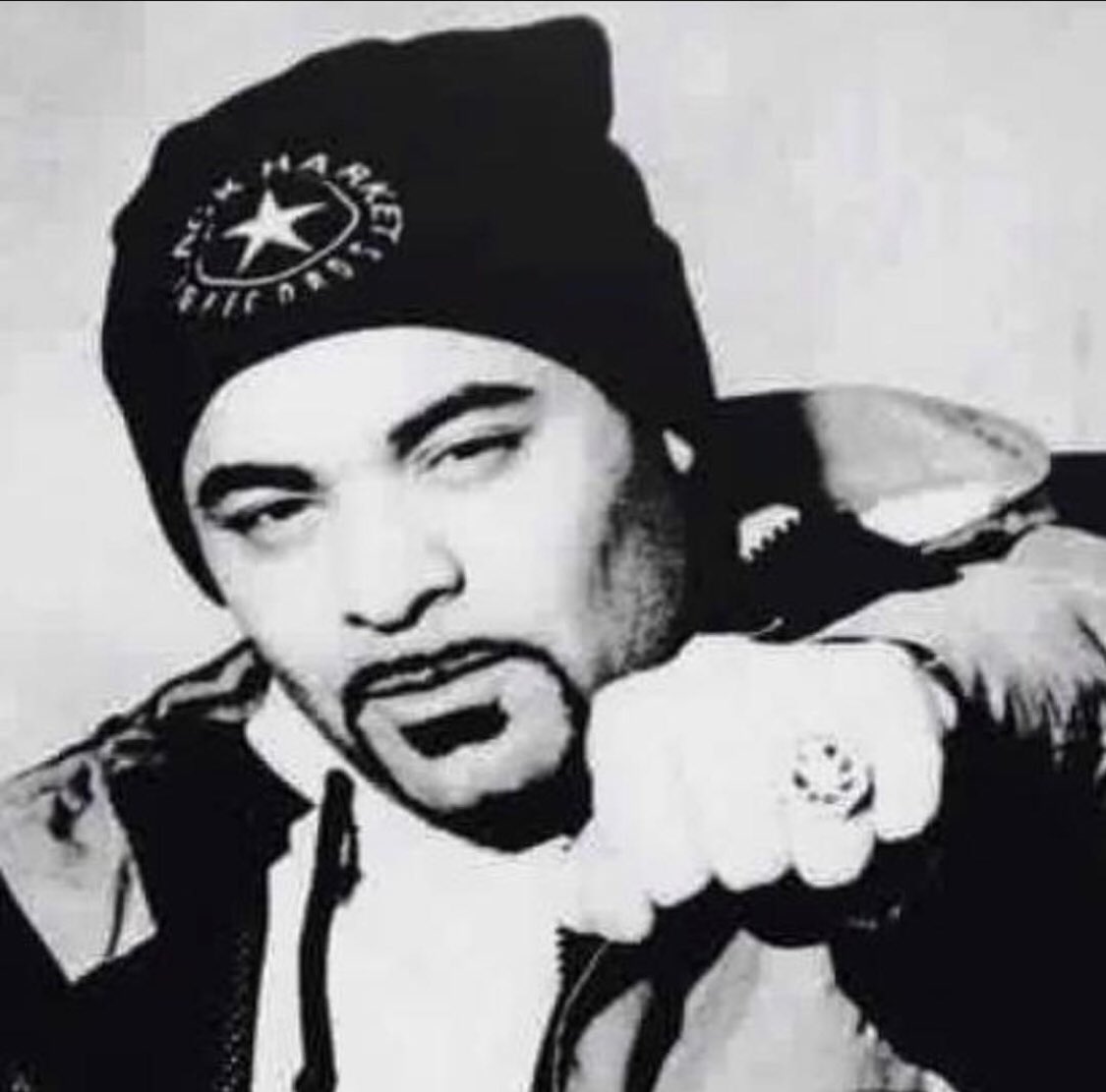 iamghostlion's tweet photo. Listen to my Stevie Hyper D tribute mix https://t.co/ubhgDD6P79
#steviehyper #hyperd #dnb https://t.co/IXsdDD7eq0
