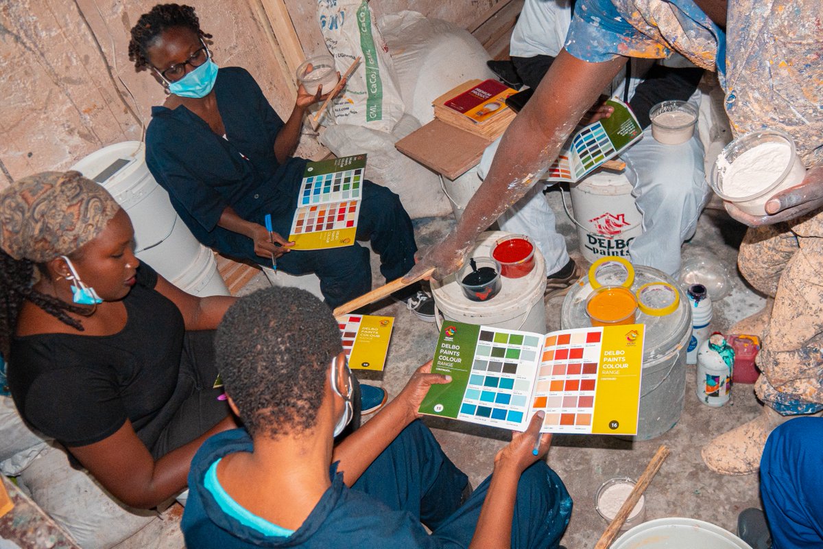 artfieldug's tweet image. Our interior design students visited the Delbo Paint factory, learning about the latest paint trends and techniques. 
This hands-on experience is key to their future success. Ready to join? 
Apply now!
#MakeItHere
#ArtfieldInstituteofDesign
#DesignStudents