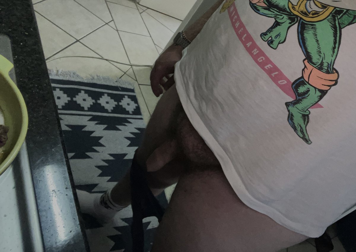 sittingsecret's tweet photo. Lunch anyone? Or are we gonna start with dessert? 
#boerepiel #lbgtsa #bearscubsandbeards #leathercubs https://t.co/a6gRuRVMn5